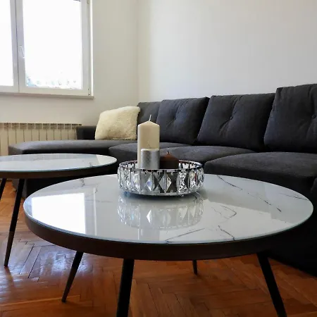 아파트 Ivankovic 마카르스카