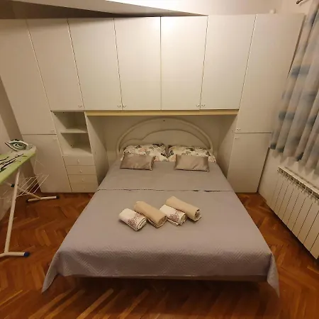 아파트 Ivankovic 마카르스카
